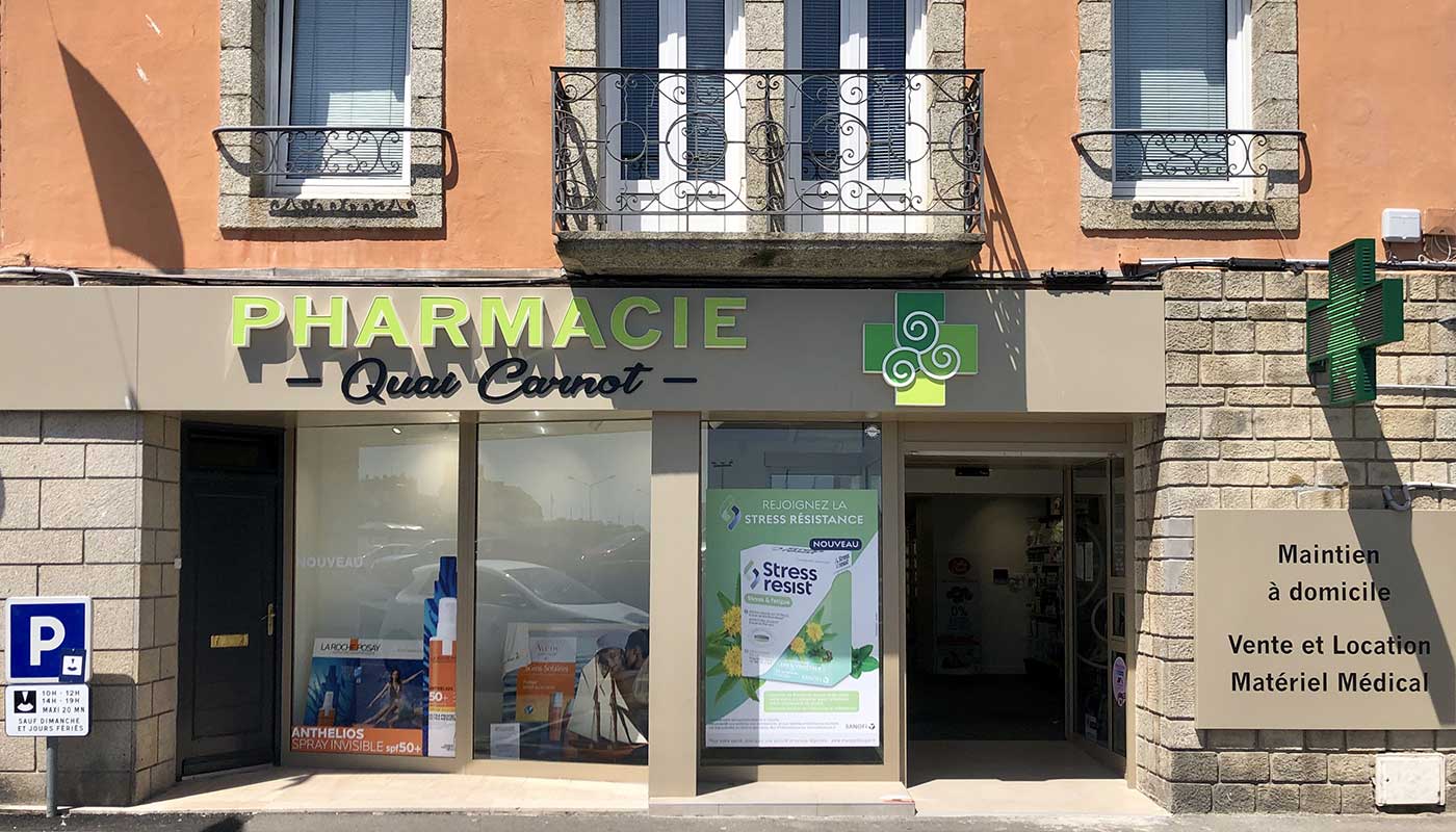 Devanture officine Pharmacie Quai Carnot à Concarneau